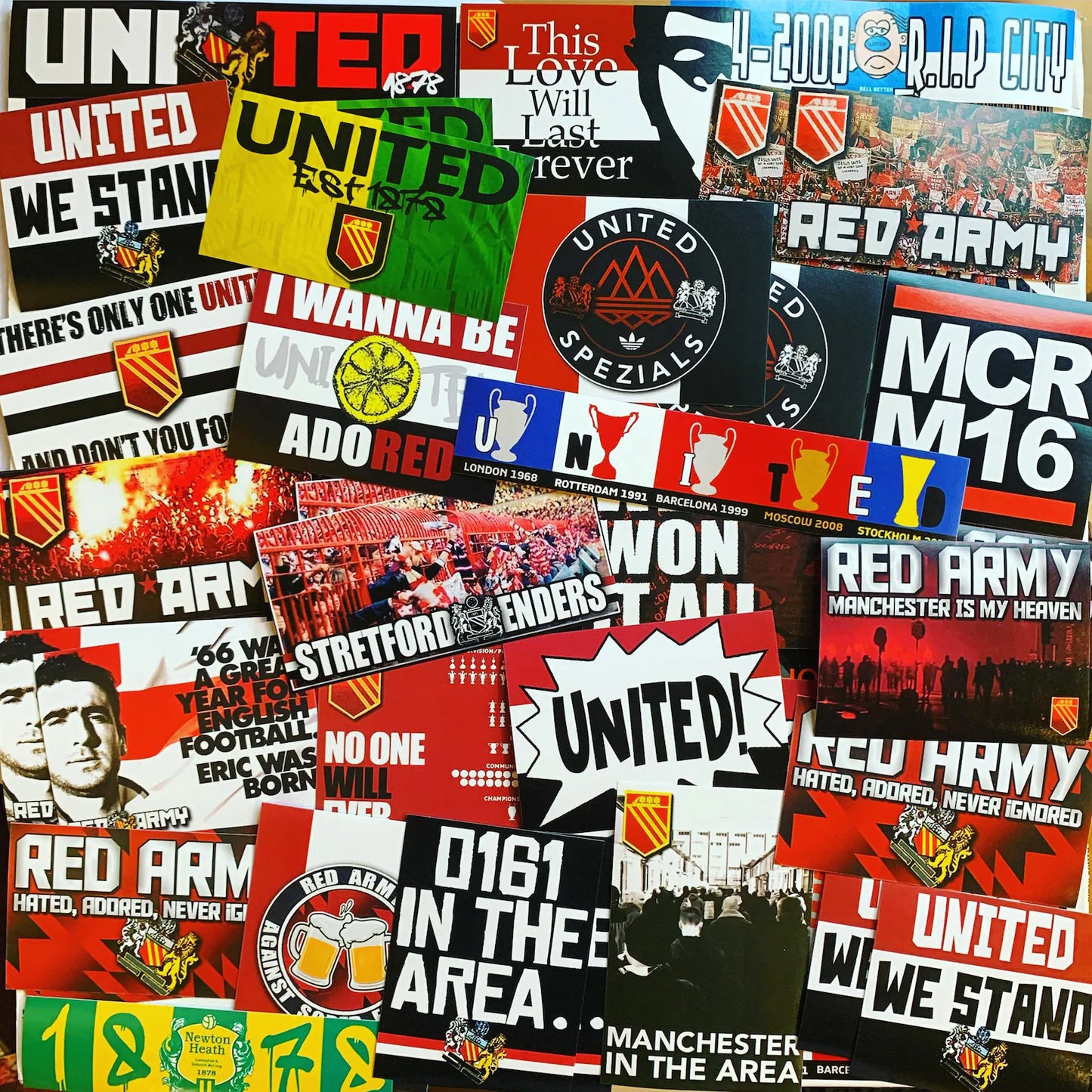 100 x Manchester United Stickers - Elite Fan